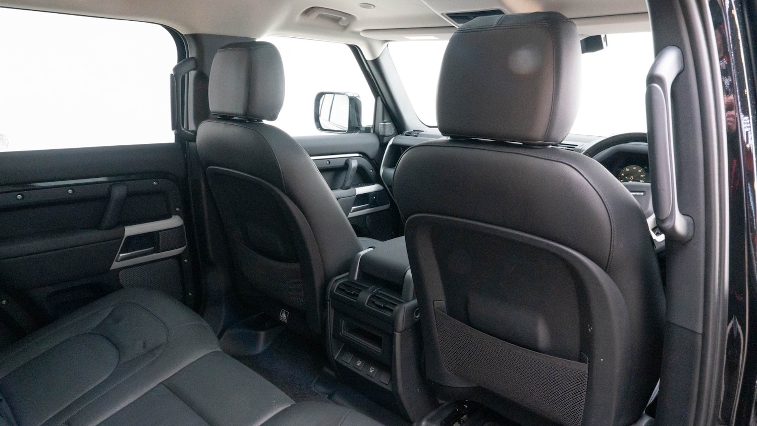 Used Land Rover Defender 2024 for sale - 76652382: Photo 10