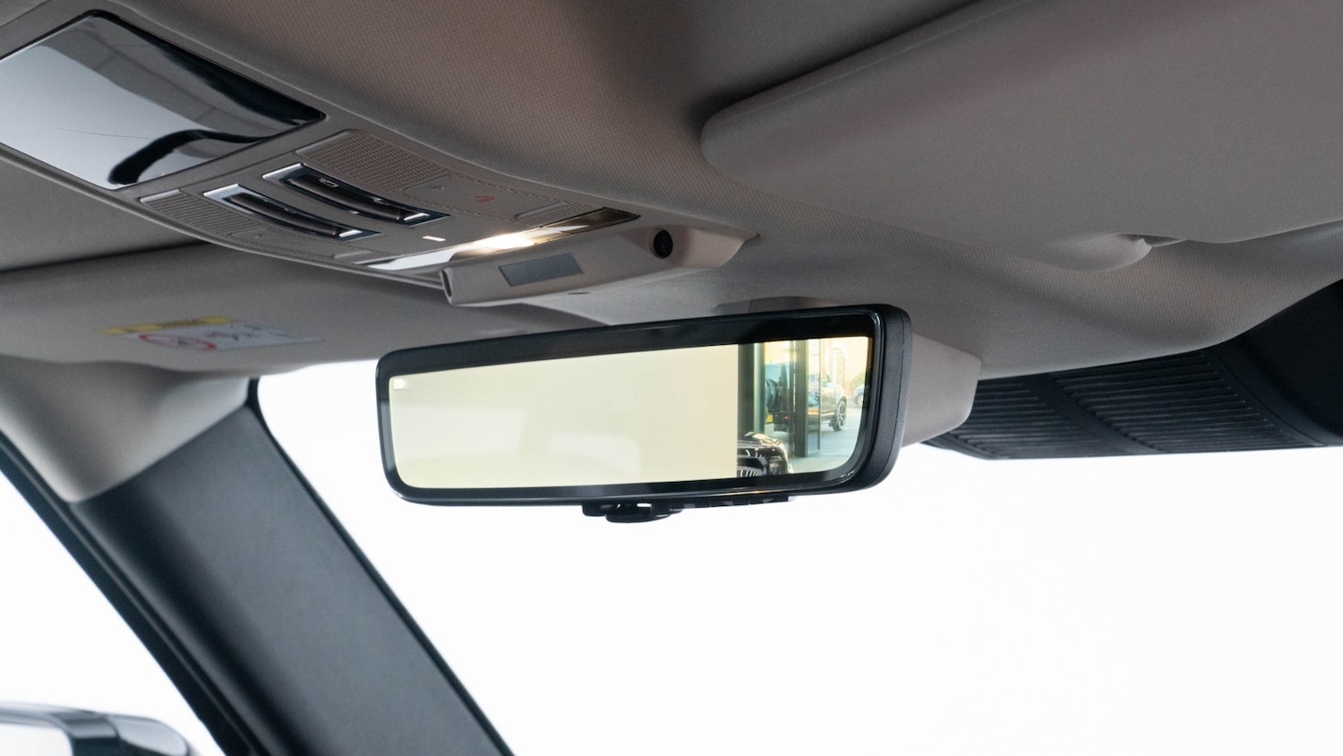 Used Land Rover Defender 2024 for sale - 76652382: Photo 17