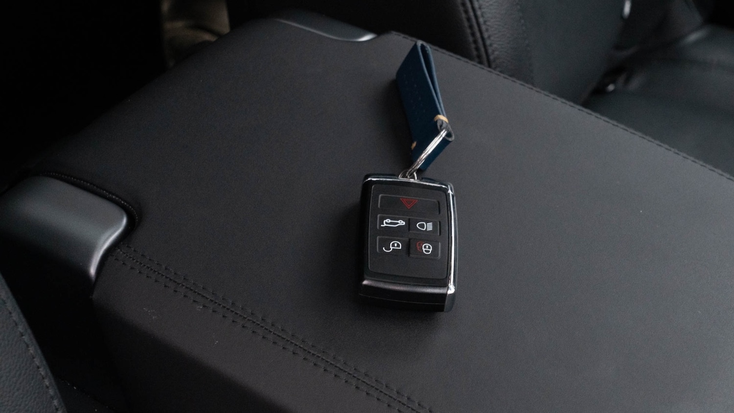 Used Land Rover Defender 2024 for sale - 76652382: Photo 30