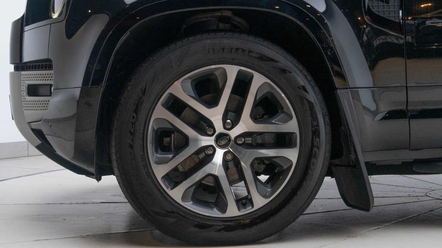 Used Land Rover Defender 2024 for sale - 76652382: Photo 34