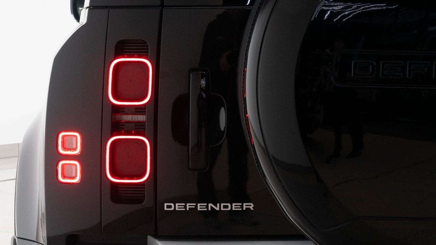 Used Land Rover Defender 2024 for sale - 76652382: Photo 36