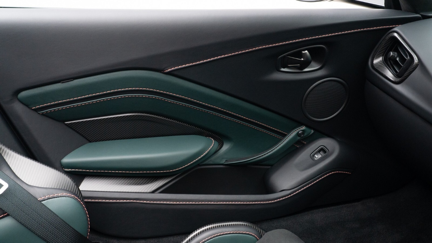 Used Aston Martin Vantage 2023 for sale - 76519449: Photo 26