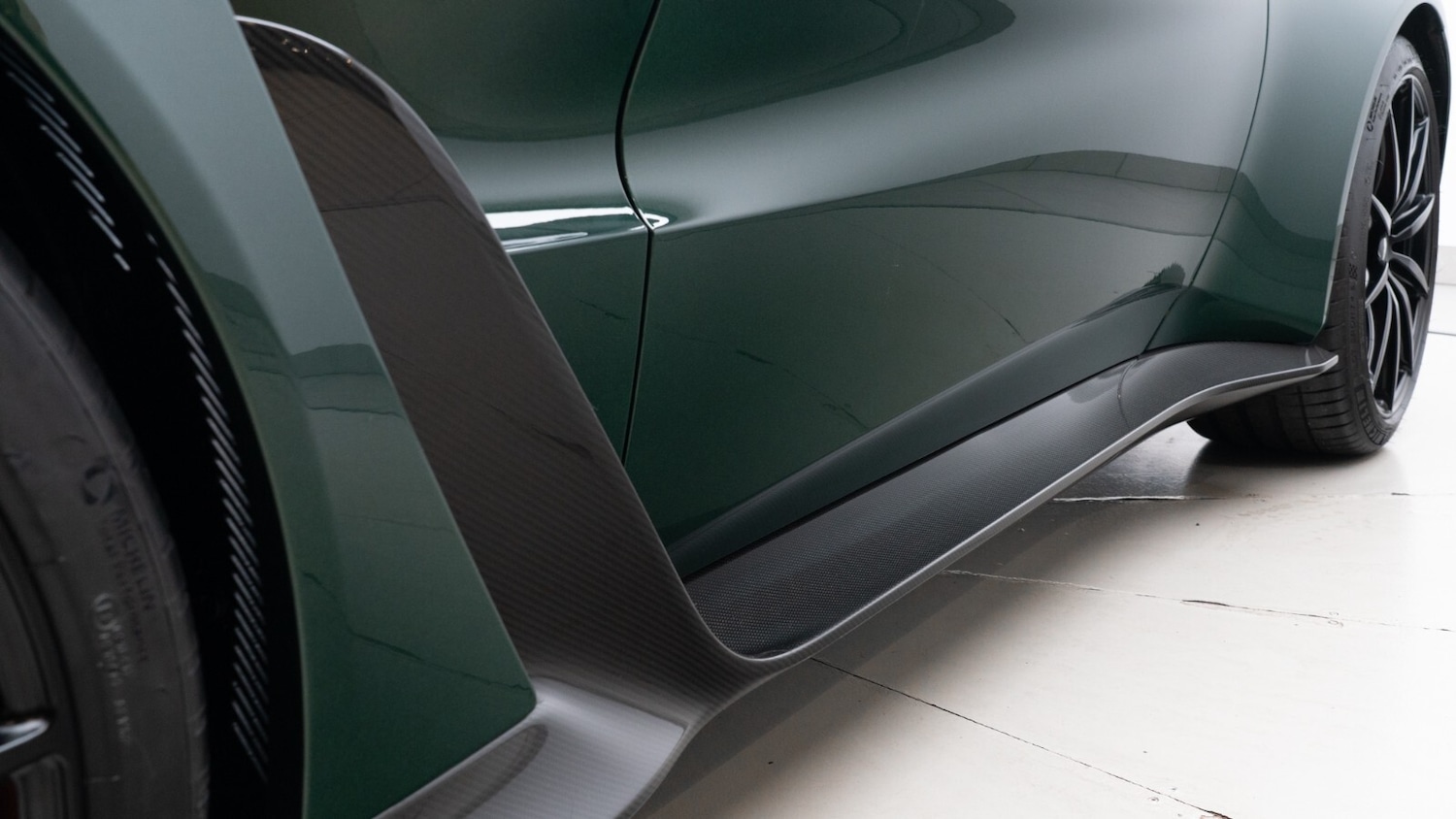 Used Aston Martin Vantage 2023 for sale - 76519449: Photo 50