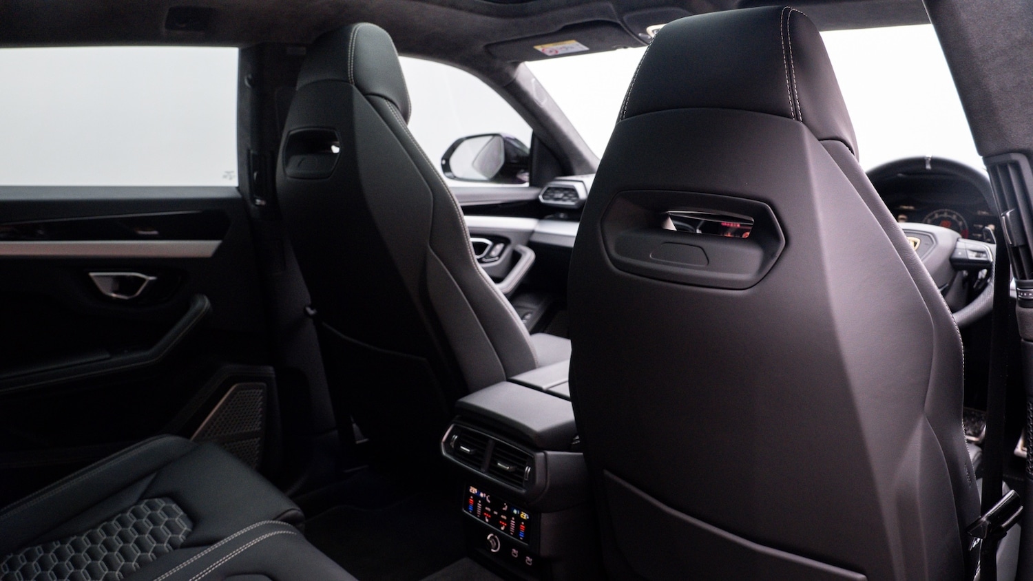 Used Lamborghini Urus 2023 for sale - 77326322: Photo 11