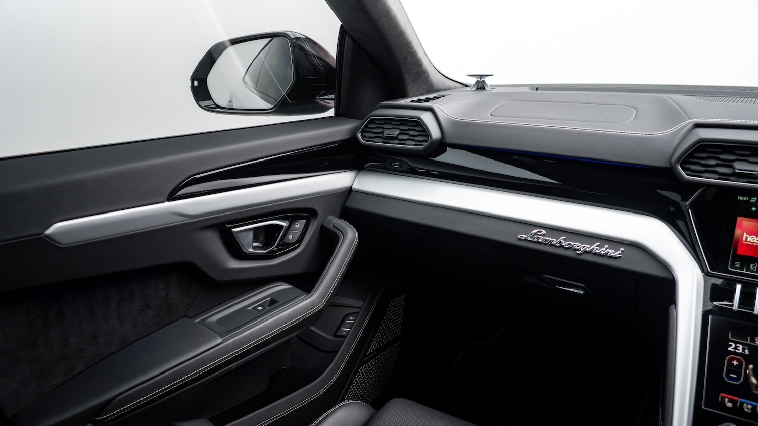 Used Lamborghini Urus 2023 for sale - 77326322: Photo 25