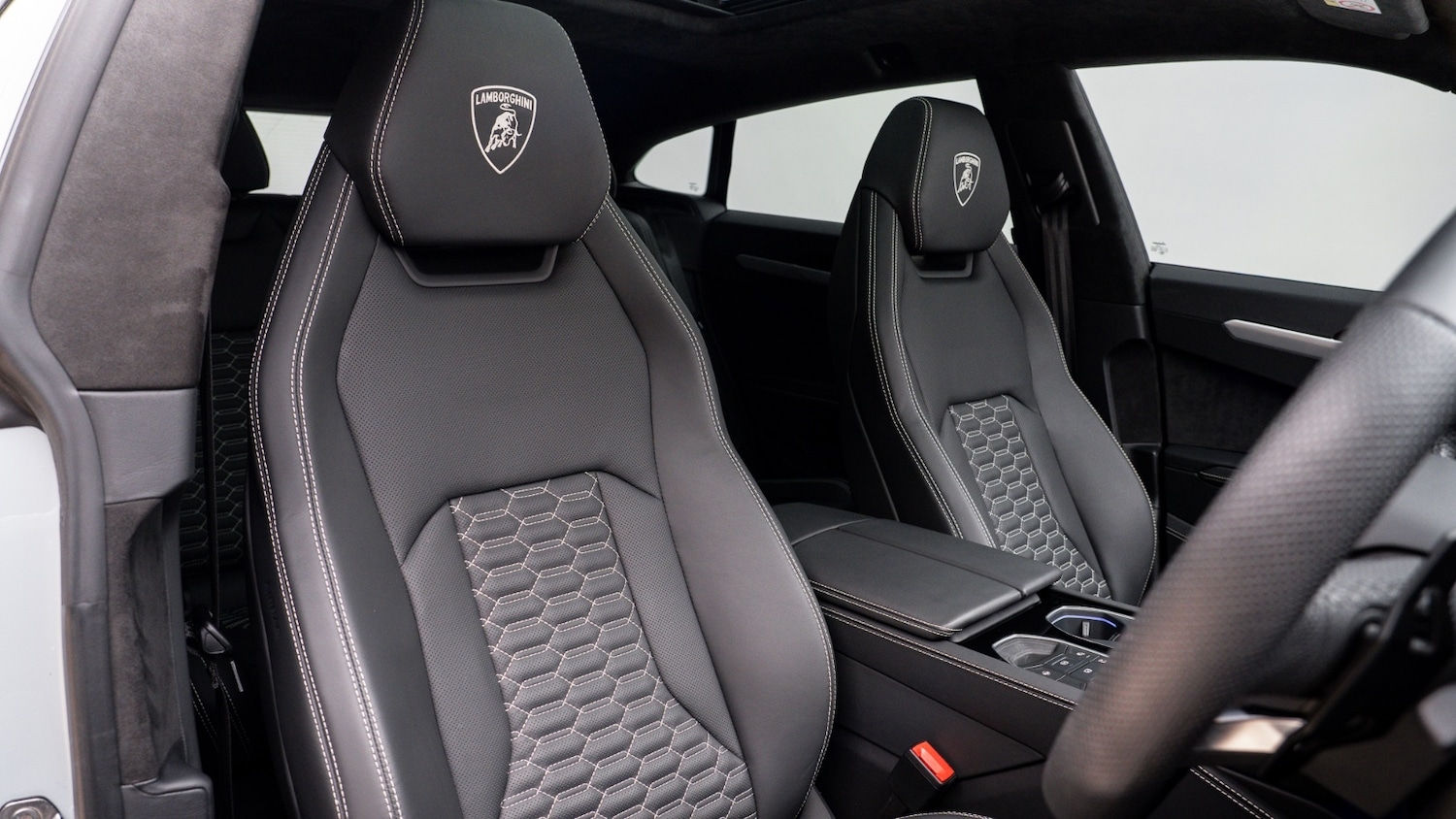 Used Lamborghini Urus 2023 for sale - 77326322: Photo 3