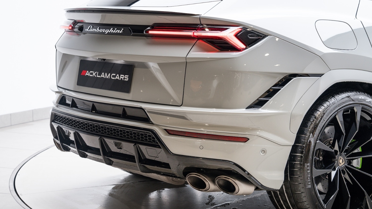 Used Lamborghini Urus 2023 for sale - 77326322: Photo 56