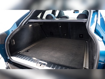 Used Aston Martin DBX 2023 for sale - 78512859: Photo