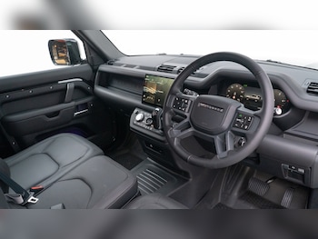 Used Land Rover Defender 2025 for sale - 75471088: Photo