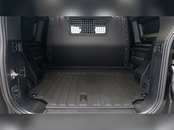 Used Land Rover Defender 2025 for sale - 75471088: Photo