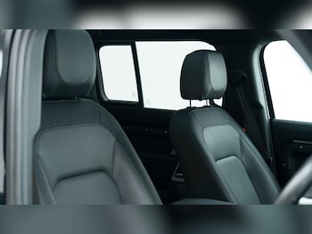 Used Land Rover Defender 2024 for sale - 77353794: Photo