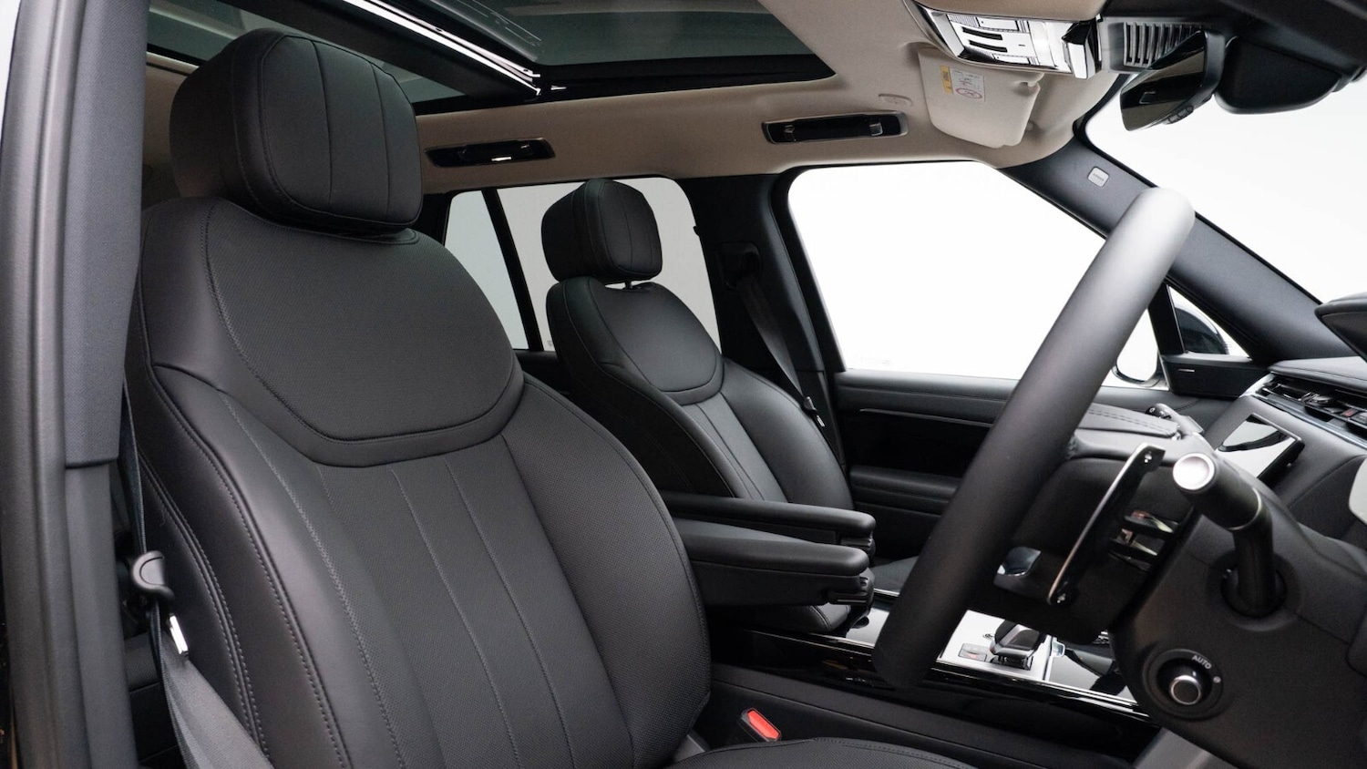 Used Land Rover Range Rover 2025 for sale - 76661095: Photo 3