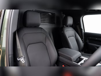 Used Land Rover Defender 2026 for sale - 77198197: Photo