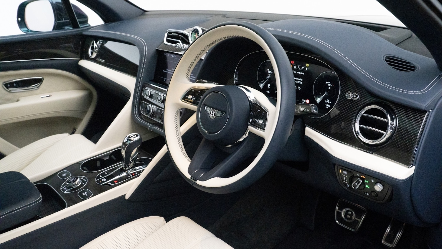 Used Bentley Bentayga 2023 for sale - 77665091: Photo 21