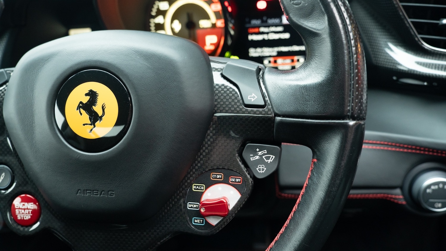 Used Ferrari 488 2016 for sale - 77353740: Photo 33