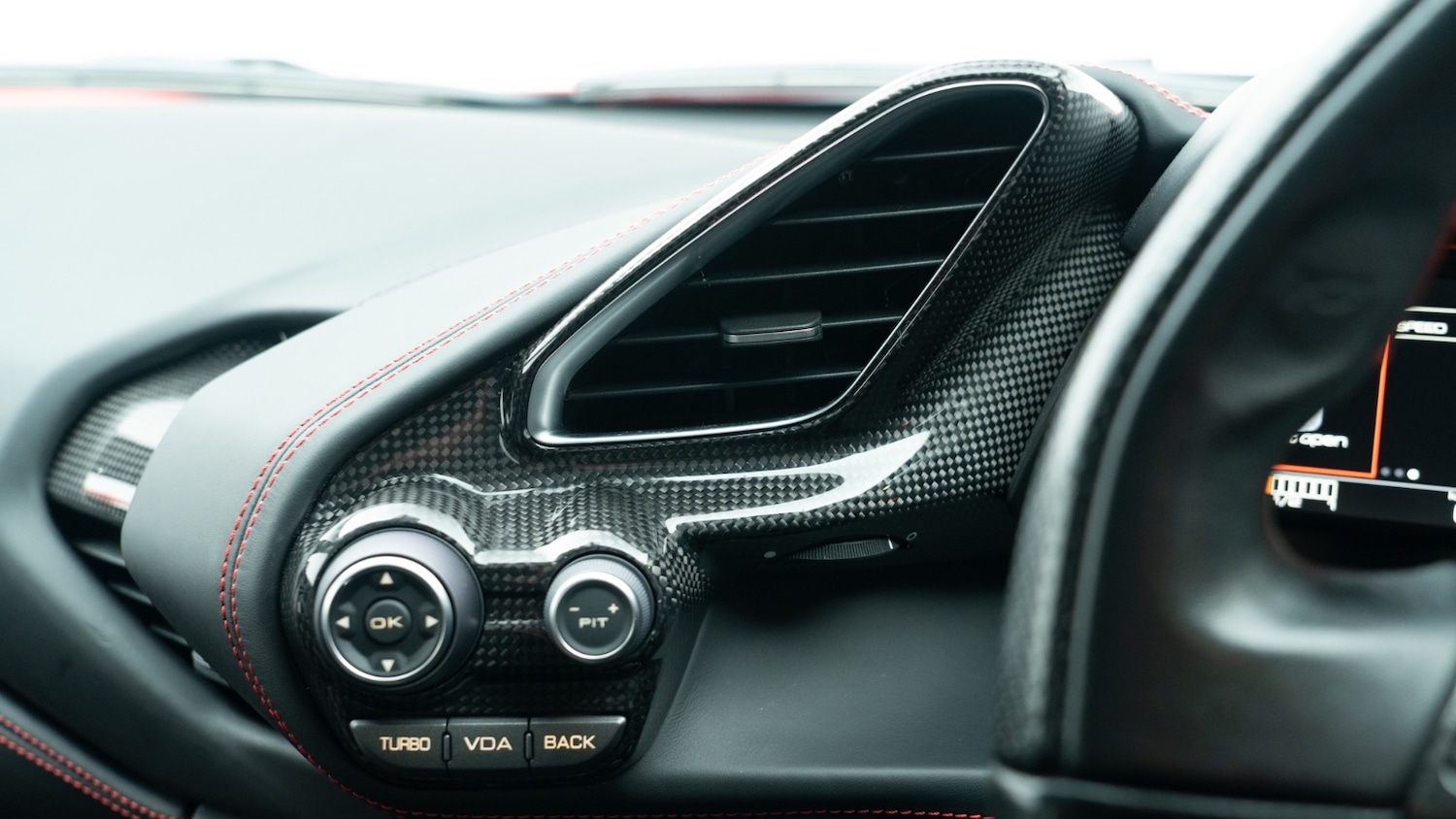 Used Ferrari 488 2016 for sale - 77353740: Photo 36