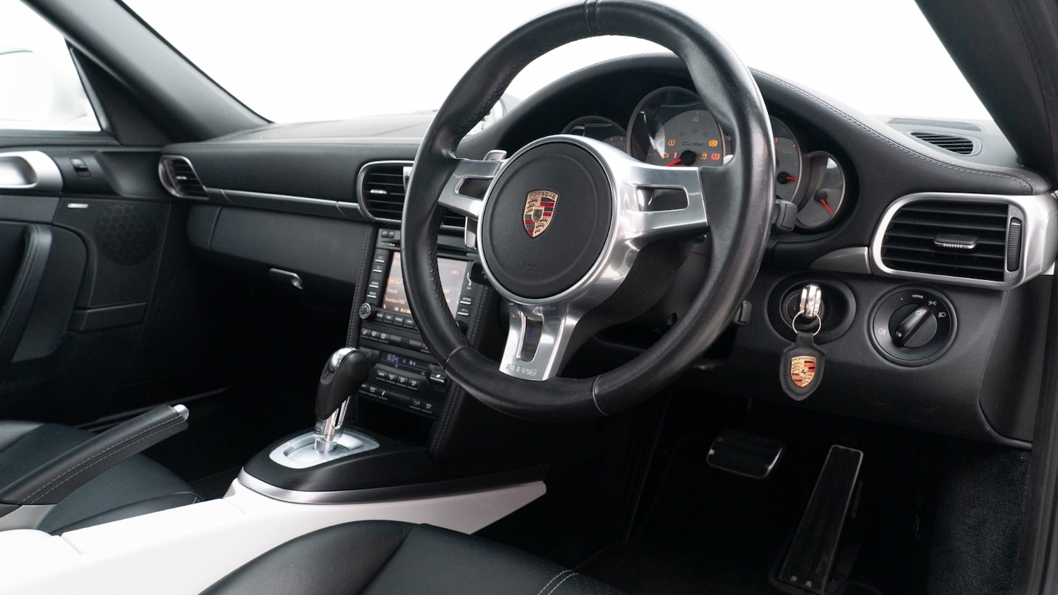 Used Porsche 911 2010 for sale - 76519325: Photo 2