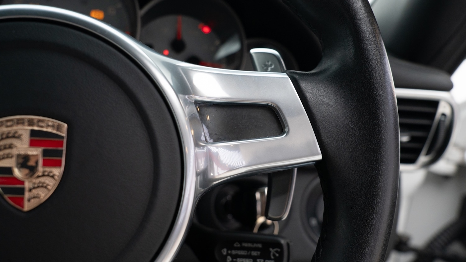 Used Porsche 911 2010 for sale - 76519325: Photo 25