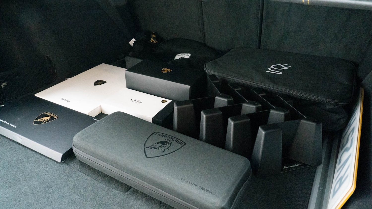 Used Lamborghini Urus 2025 for sale - 76539844: Photo 14