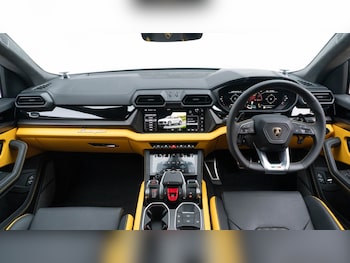 Used Lamborghini Urus 2025 for sale - 76539844: Photo