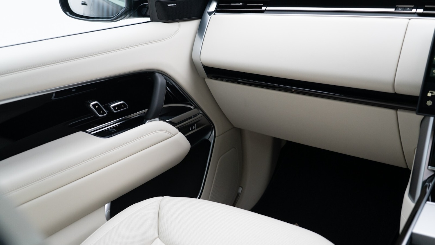 Used Land Rover Range Rover 2025 for sale - 76393658: Photo 19