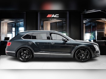 Used Bentley Bentayga 2018 for sale - 79162613: Photo