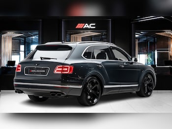 Used Bentley Bentayga 2018 for sale - 79162613: Photo