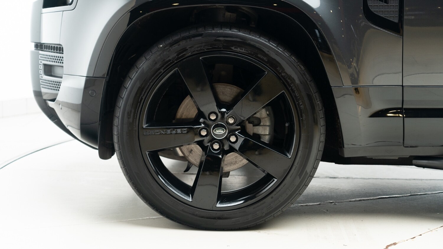 Used Land Rover Defender 2024 for sale - 77353790: Photo 37