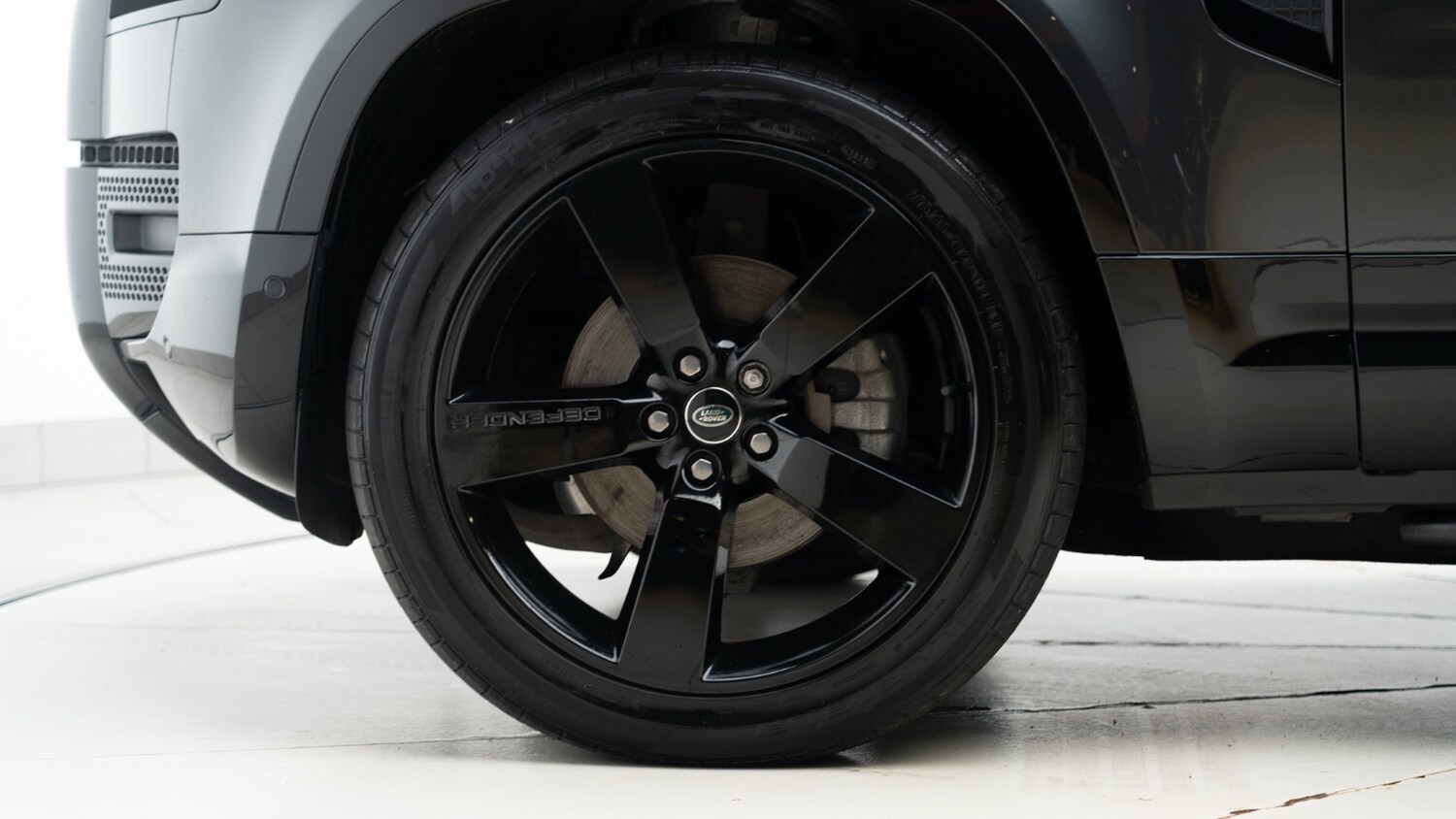 Used Land Rover Defender 2024 for sale - 77353790: Photo 9