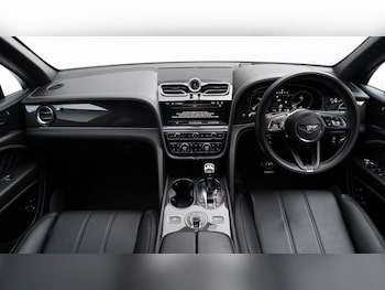 Used Bentley Bentayga 2021 for sale - 77877459: Photo