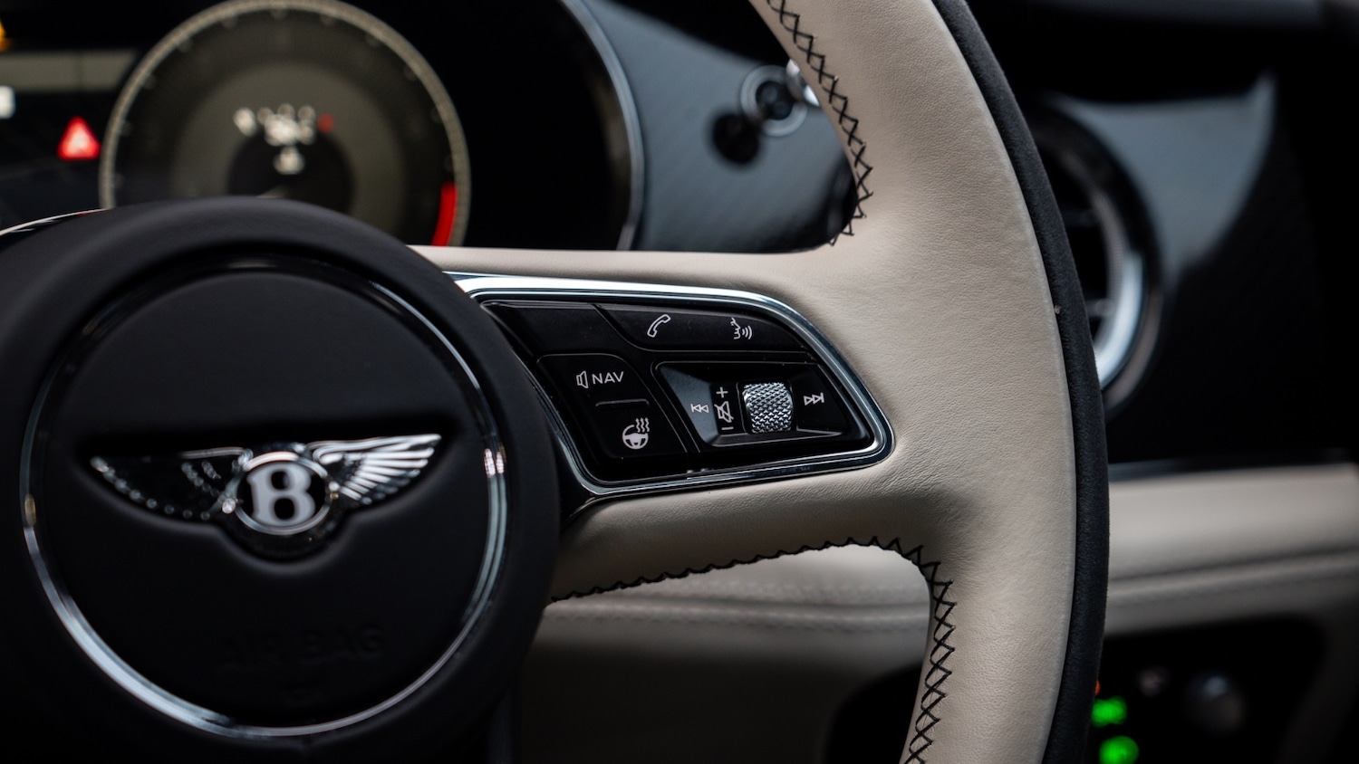 Used Bentley Bentayga 2022 for sale - 77618991: Photo 14