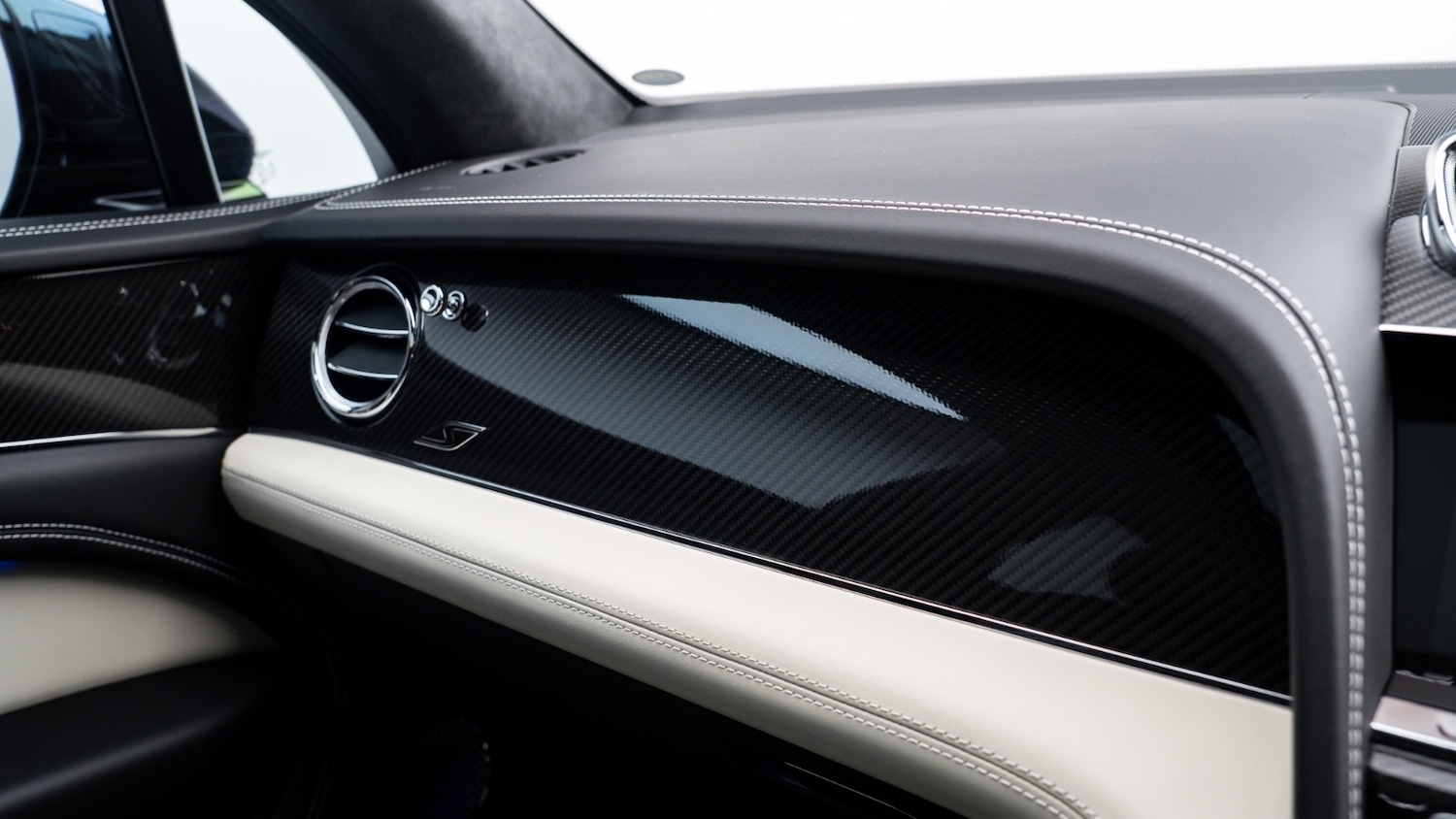 Used Bentley Bentayga 2022 for sale - 77618991: Photo 36