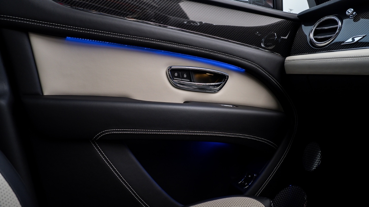 Used Bentley Bentayga 2022 for sale - 77618991: Photo 44