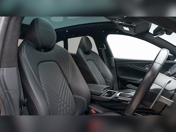 Used Aston Martin DBX 2022 for sale - 75471385: Photo