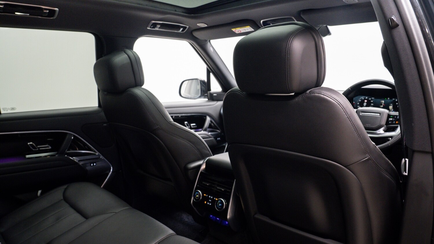 Used Land Rover Range Rover 2024 for sale - 78186959: Photo 11