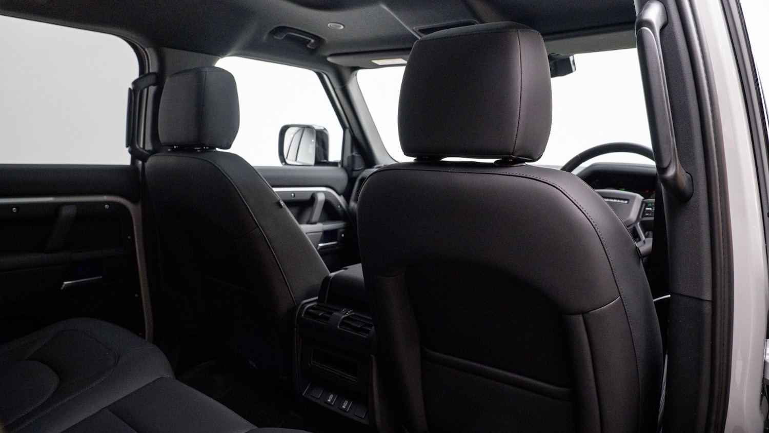 Used Land Rover Defender 2025 for sale - 77092547: Photo 10