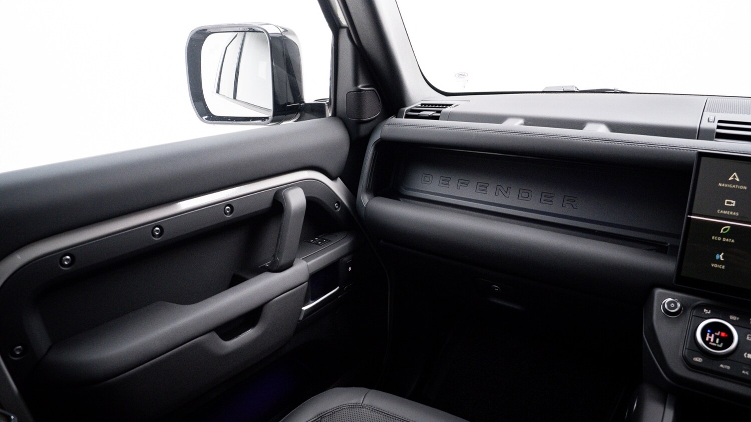 Used Land Rover Defender 2025 for sale - 77092547: Photo 18