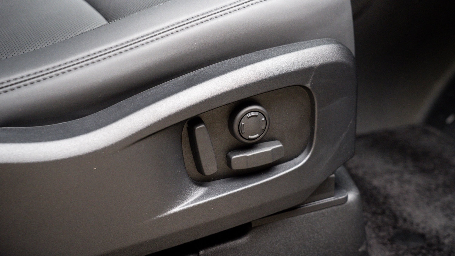 Used Land Rover Defender 2025 for sale - 77092547: Photo 22