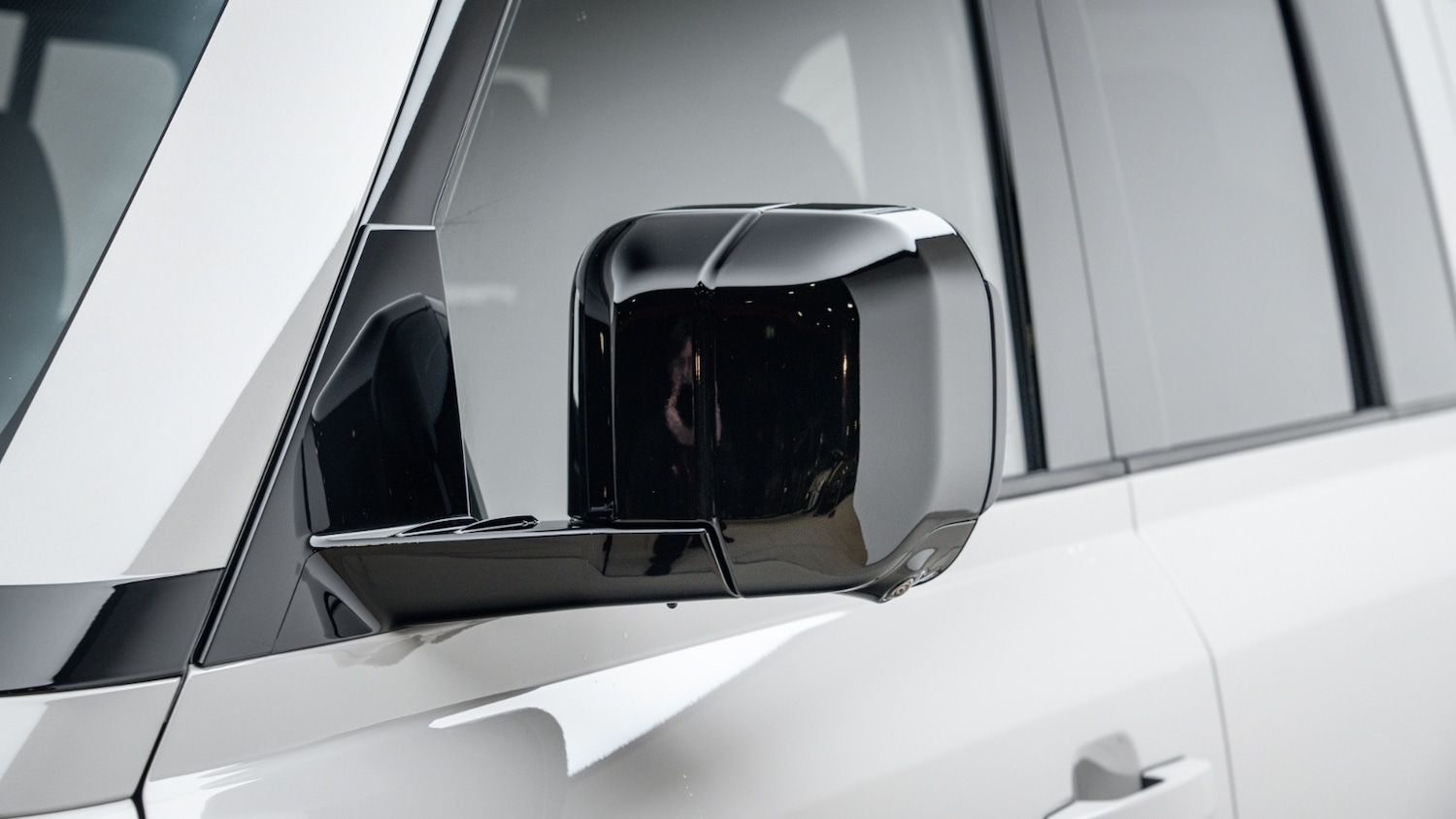 Used Land Rover Defender 2025 for sale - 77092547: Photo 31