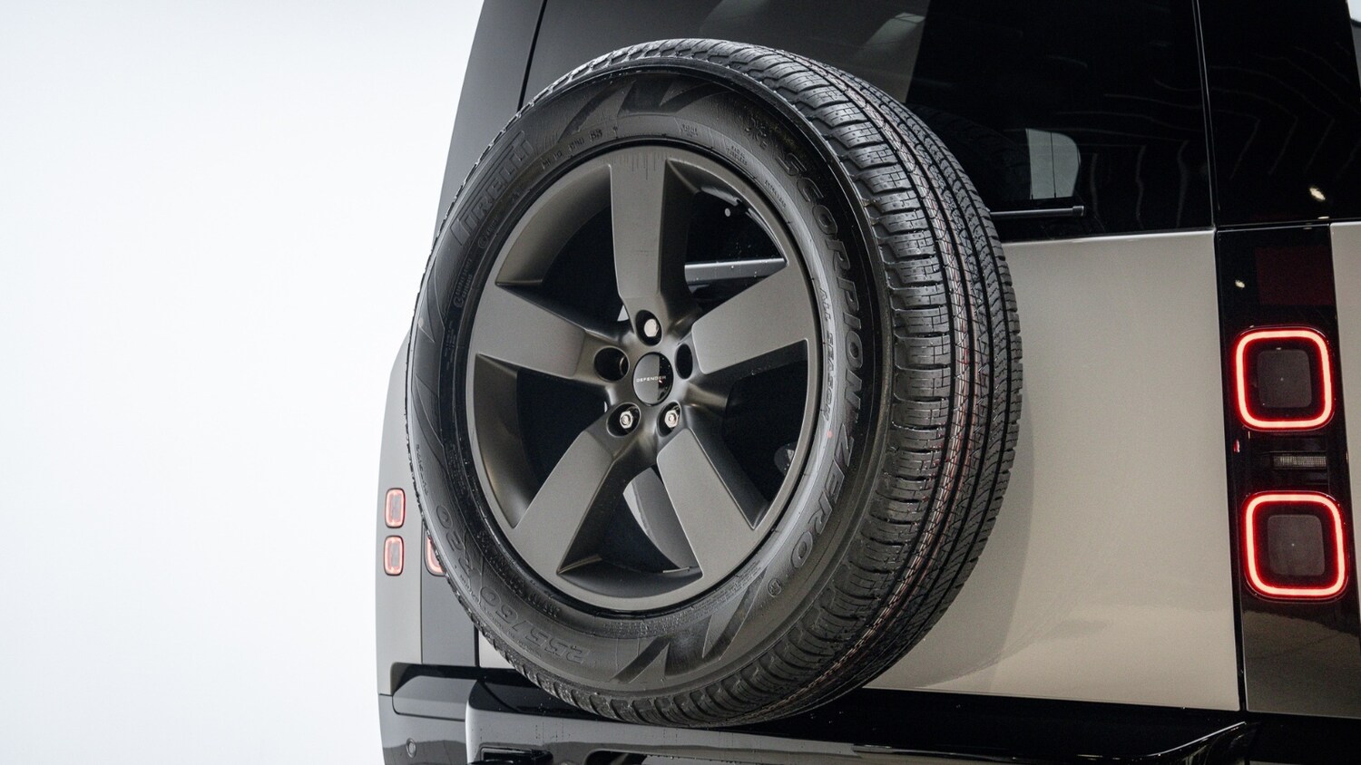 Used Land Rover Defender 2025 for sale - 77092547: Photo 35