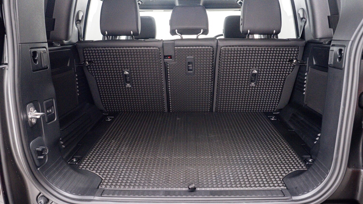 Used Land Rover Defender 2025 for sale - 77092547: Photo 8