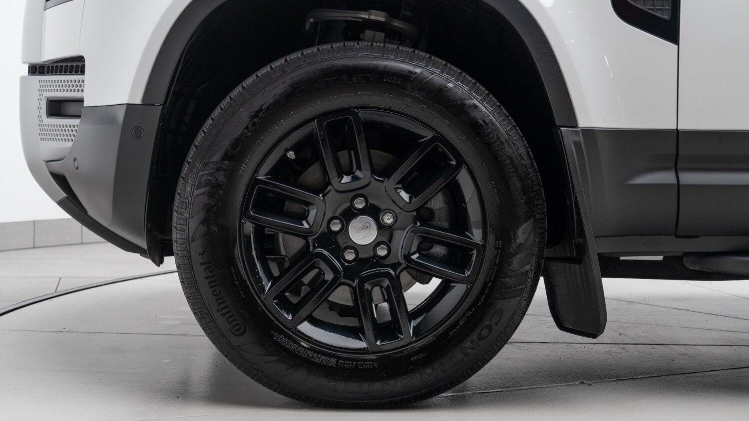 Used Land Rover Defender 2024 for sale - 76533872: Photo 11