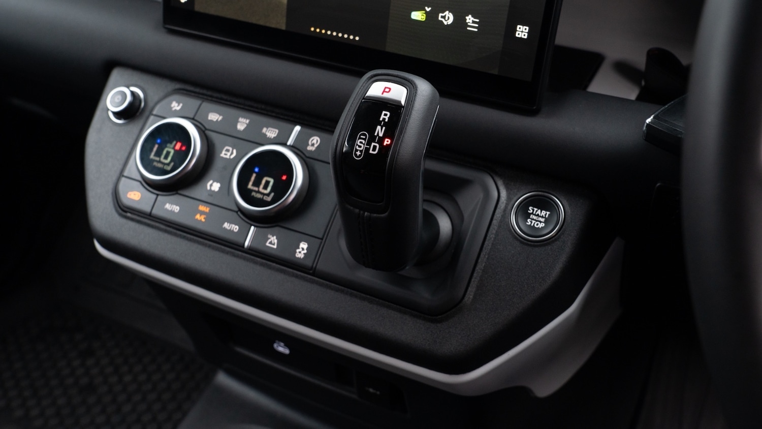 Used Land Rover Defender 2024 for sale - 76533872: Photo 15