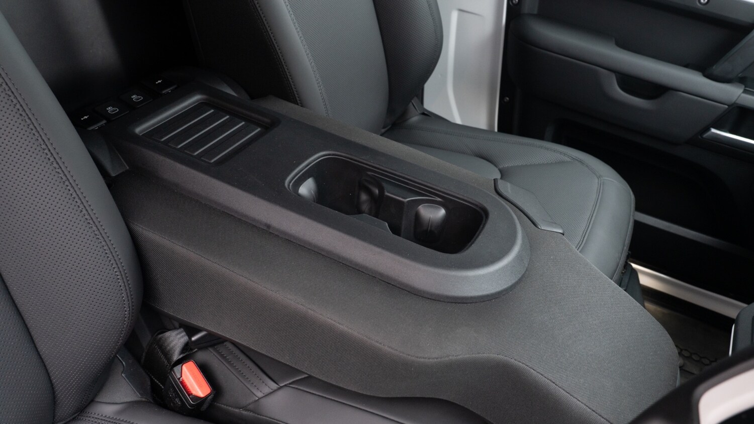 Used Land Rover Defender 2024 for sale - 76533872: Photo 23