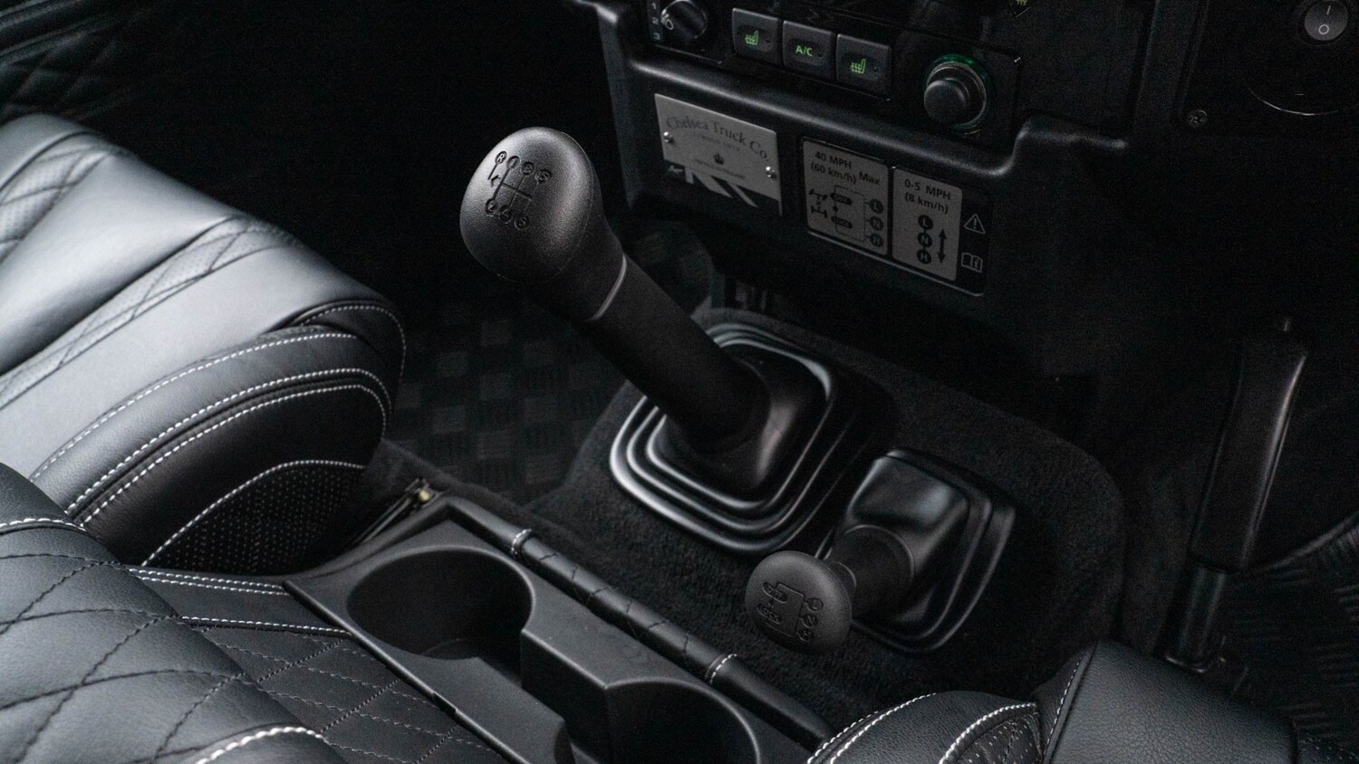 Used Land Rover Defender 2015 for sale - 76908080: Photo 21