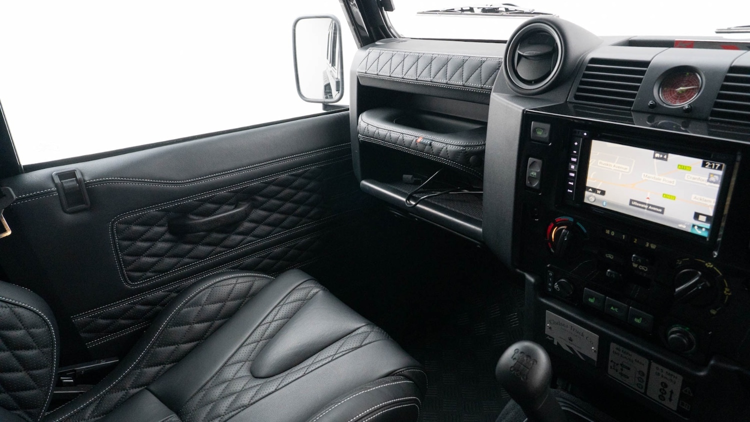 Used Land Rover Defender 2015 for sale - 76908080: Photo 24