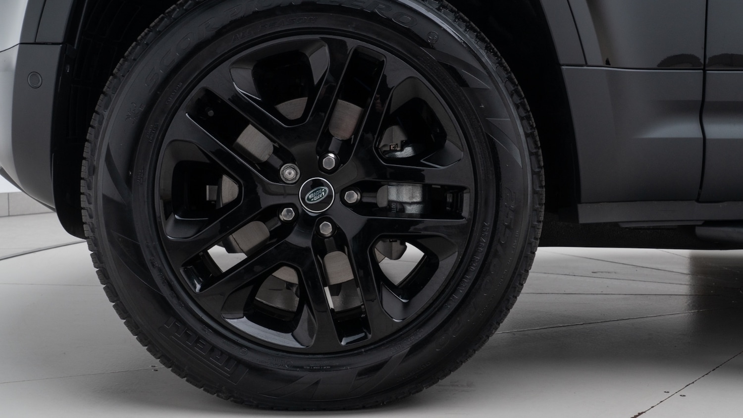 Used Land Rover Defender 2025 for sale - 76948329: Photo 10