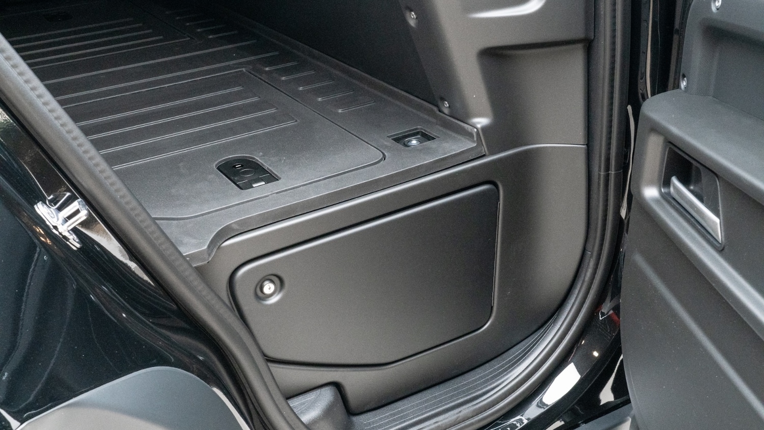 Used Land Rover Defender 2025 for sale - 76948329: Photo 12