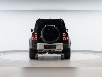 Used Land Rover Defender 2025 for sale - 76948329: Photo