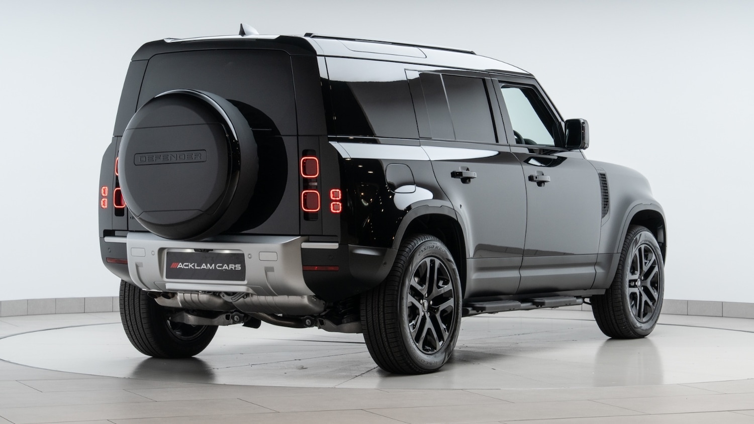 Used Land Rover Defender 2025 for sale - 76948329: Photo 5